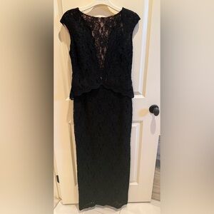 Ralph Lauren Evening gown in black lace, NWT, size 10